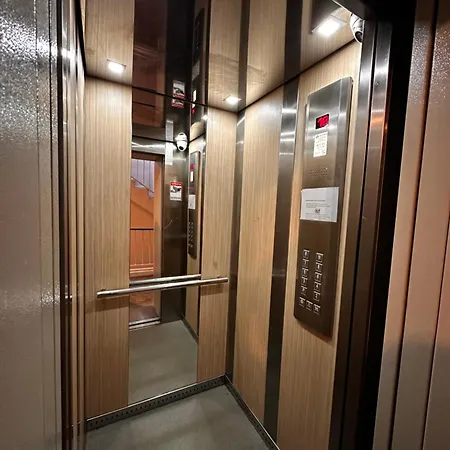 Appartement Miraj Boekarest